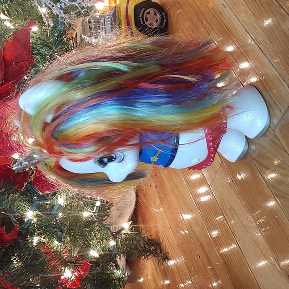 POOPIE SURPRISE UNICORN - Picture 2 of 4